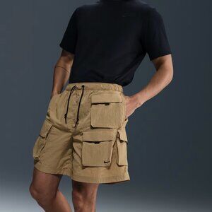 Nike Tech Men's Woven Cargo Shorts Size S NWT Beige Hiking Camping